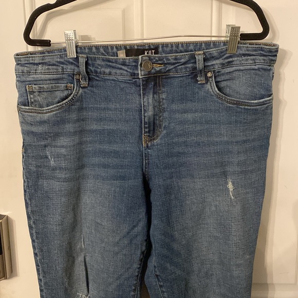 KUT from the Kloth Amy Crop Straight Leg Jeans - Picture 2 of 8